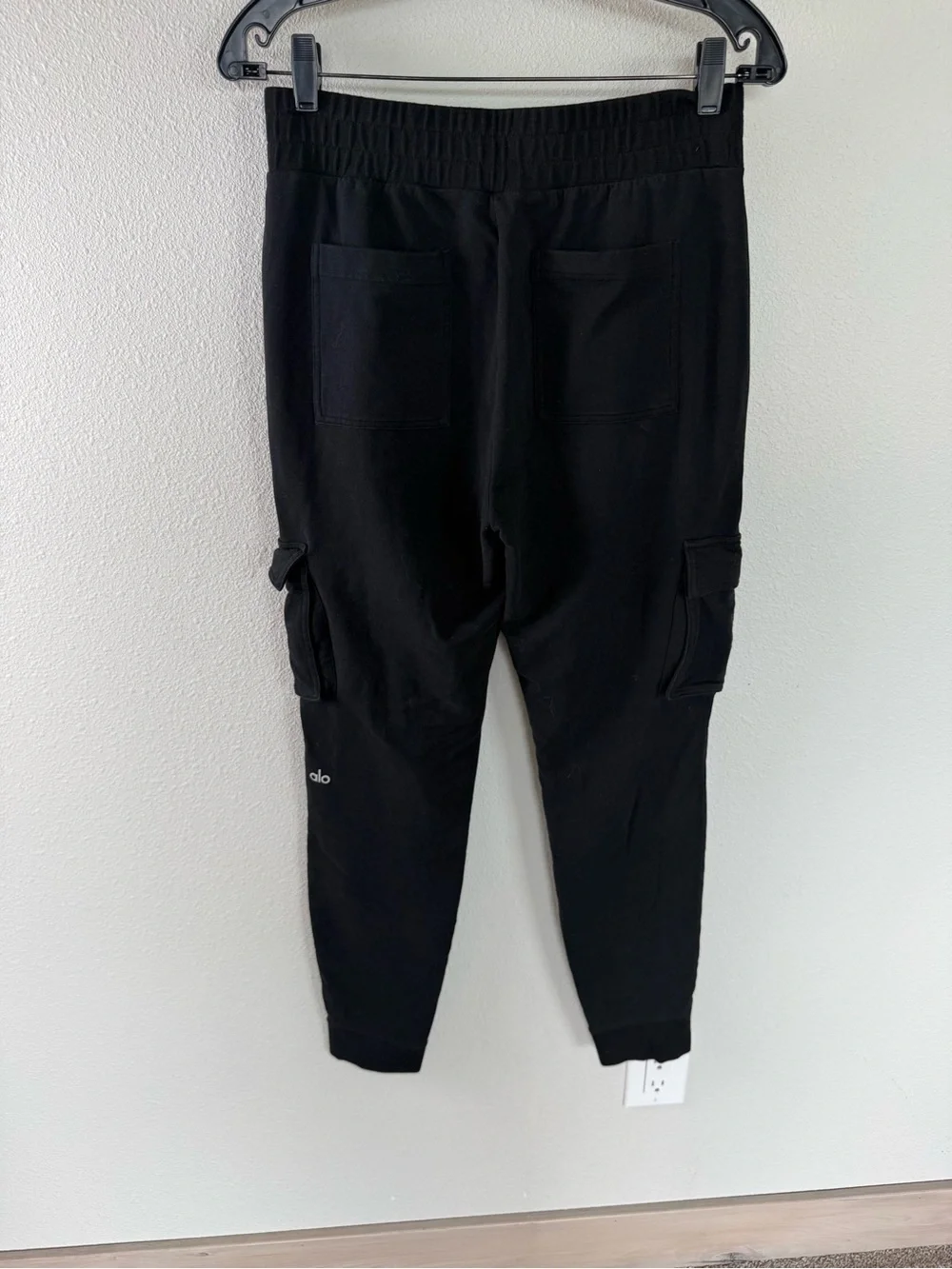 Alo 7/8 High-Waist Cargo Sweatpant Black Casual Active Athleisure Women’s Medium